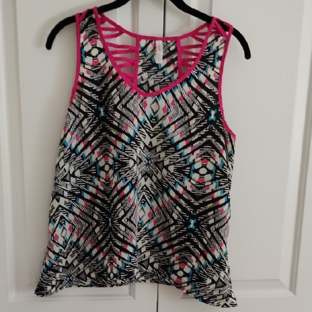 Xhilaration Pink and Black Tank Top with Chic Design